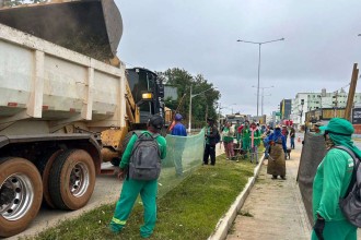 Avenida da FEB passa por grande operação de limpeza e revitalização