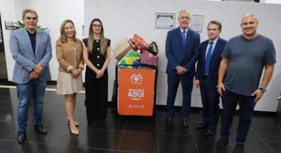 TCE-MT entrega doações para campanha em apoio a mulheres vítimas de violência doméstica