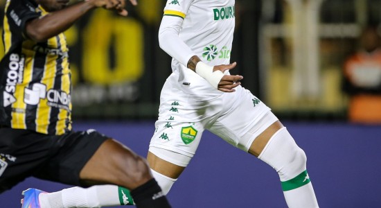 Cuiabá estreia na Série B com vitória sobre Volta Redonda