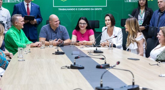 Michelle Bolsonaro visita Cuiabá e apoia criação de Centro de Referência para Autistas