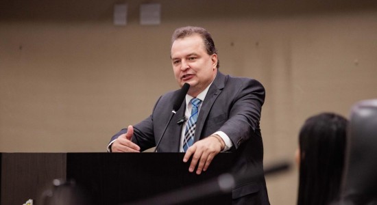 Deputado Max Russi lidera avanço de pautas sociais, ambientais e turísticas com a promulgação de três leis em Mato Grosso