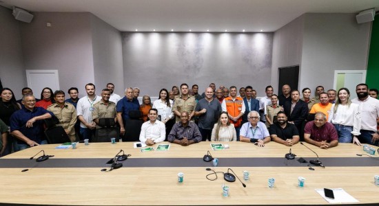 Corpo de Bombeiros e Prefeitura de Cuiabá assinam projeto para reduzir incêndios em área urbana