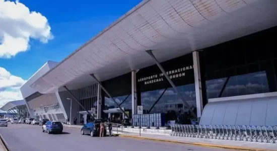 Aeroporto de Cuiabá recebe 1º voo internacional com passageiros da Islândia