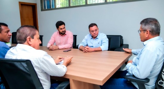 Botelho reforça ações de regularização fundiária e anuncia a entrega de escrituras a mais de 10 mil famílias de MT