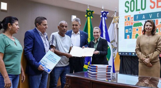 Prefeita Flávia Moretti anuncia maior programa de regularização fundiária da história de Várzea Grande