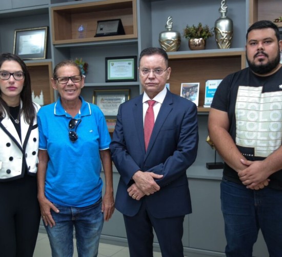 Após assassinatos, Botelho e Janaina apresentam projeto que torna Botão de Pânico obrigatório em carros de aplicativo