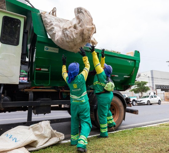 Mutirão de limpeza recolhe 1.800 toneladas de lixo em Cuiabá