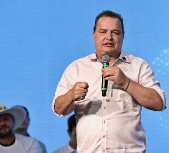 Na abertura da Farm Show, parlamentar destacou a atuação da Assembleia Legislativa na defesa da Lei n° 12.709/2024