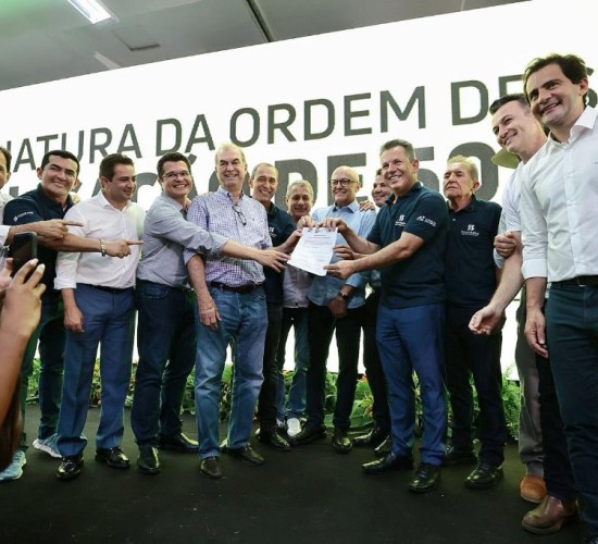 Governador assina ordem de serviço para obras de duplicação do último trecho na BR-163