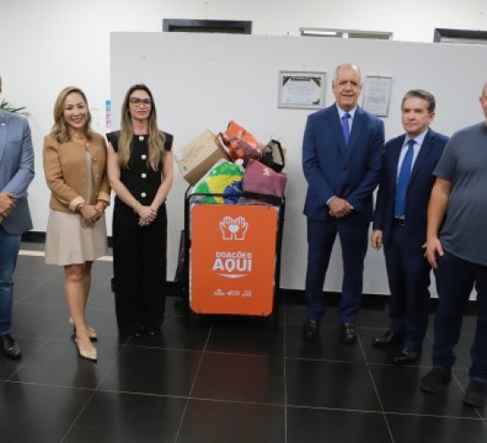 TCE-MT entrega doações para campanha em apoio a mulheres vítimas de violência doméstica