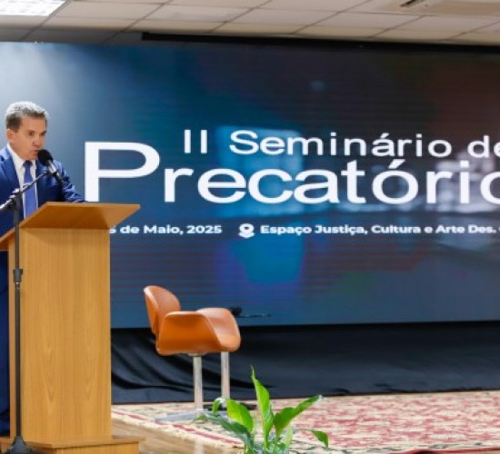 Sérgio Ricardo orienta prefeitos sobre gestão de precatórios durante seminário promovido pelo TJMT