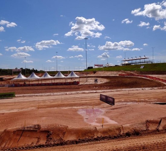 Parque Novo Mato Grosso sedia terceira etapa do Campeonato Brasileiro de Motocross
