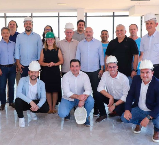 Prefeita Flávia Moretti se reúne com empresários que desejam se instalar no Parque Tecnológico em Várzea Grande