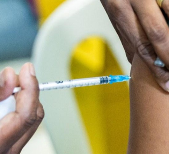 No mês de maio, 88% dos óbitos por SRAG foram de pessoas não vacinadas