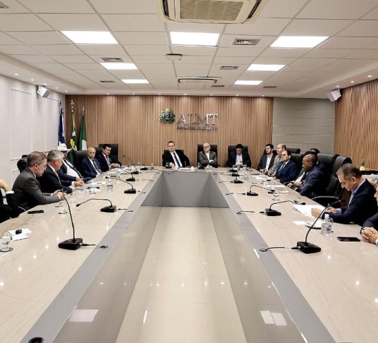 Proposta do Governo de MT limita até 35% descontos dos consignados e acaba com cobrança de taxas de órgãos públicos