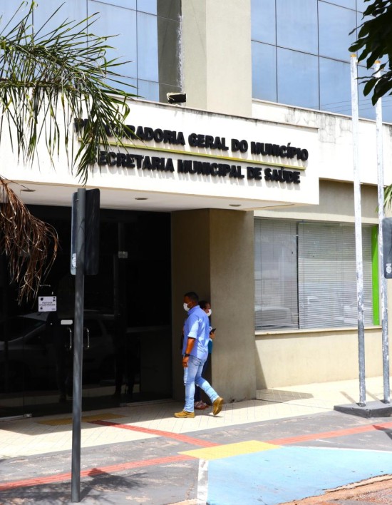 Secretaria de Saúde publica edital para contratação imediata de 95 médicos e 25 cirurgiões dentistas