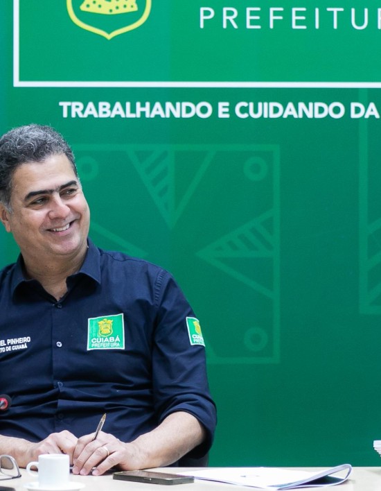 Emanuel Pinheiro está entre os prefeitos mais seguidos nas redes sociais