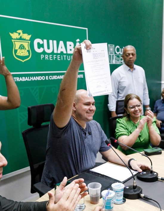 Prefeito sanciona leis que integram o pacote de ações do “Destrava Cuiabá”