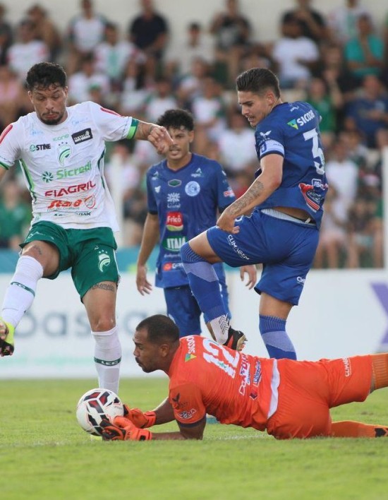 Mixto empata fora de casa; Luverdense vence e segue 100%