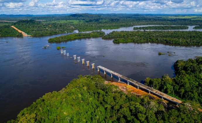 Obra da maior ponte de Mato Grosso atinge 43,91% de execução; veja fotos