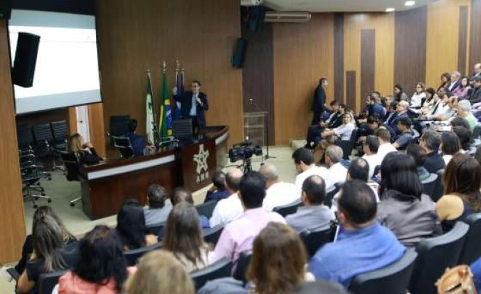 Bancada federal reúne com prefeitos de MT para discutir parcelamento de dívidas previdenciárias