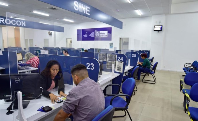 Sine Estadual disponibiliza mais de 2,5 mil vagas de trabalho nesta semana