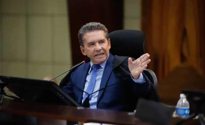 Sérgio Ricardo será reeleito na sessão plenária desta terça-feira (24)