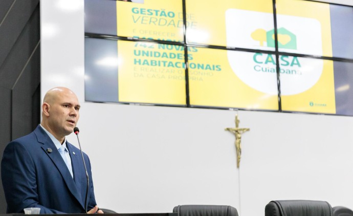 Prefeito retira proposta sobre férias de professores para discutir viabilidade orçamentária de dívida herdada de R$ 30 milhões