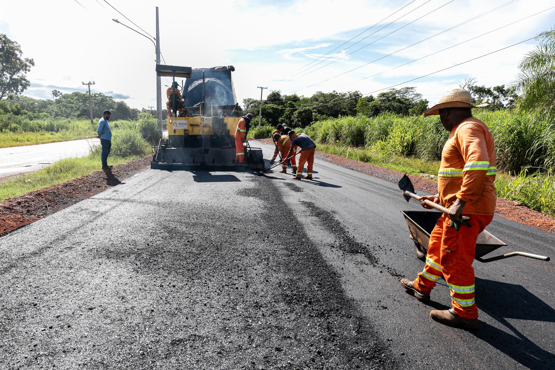 Prefeitura de Cuiabá inicia obra de duplicação da Avenida Antártica
