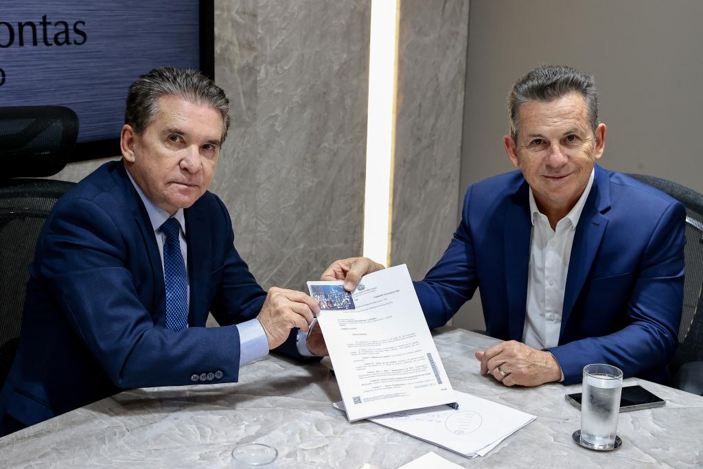 Governo de MT entrega contas ao TCE e destaca aplicação de 18% em investimentos