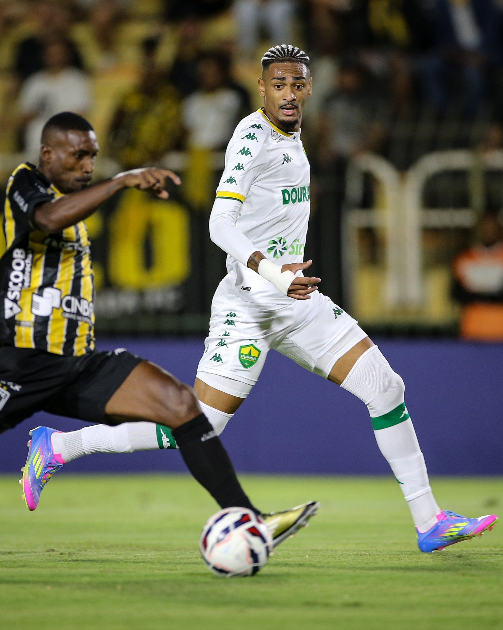 Cuiabá estreia na Série B com vitória sobre Volta Redonda