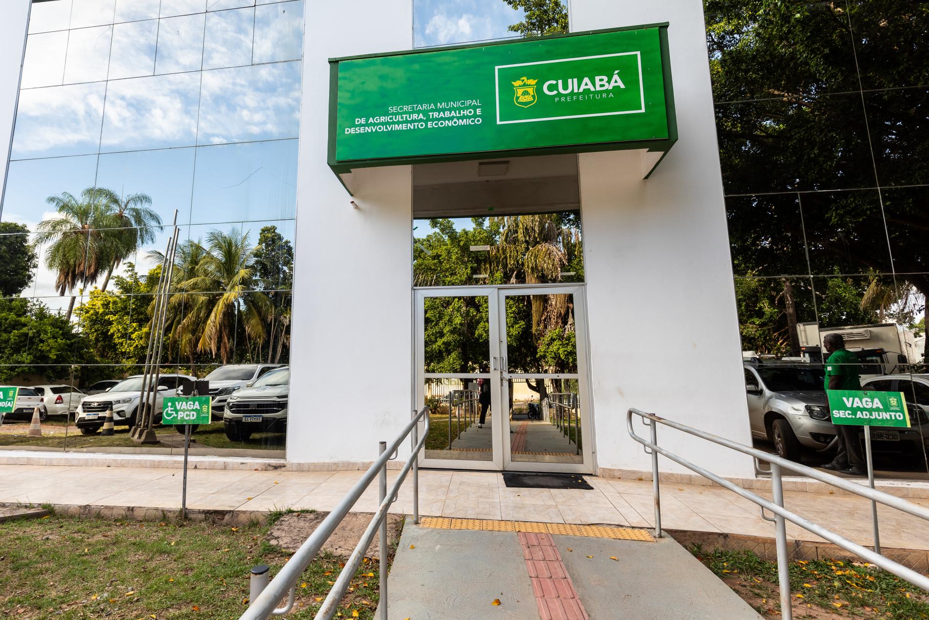 Sine Municipal está em novo endereço com 175 vagas de emprego