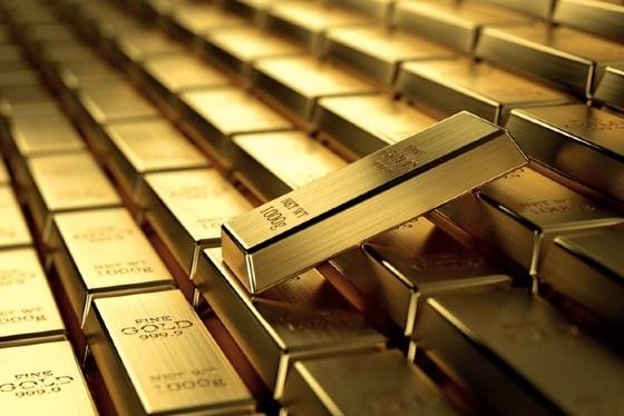 Ouro bate recorde com investidor à procura de proteção contra Trump