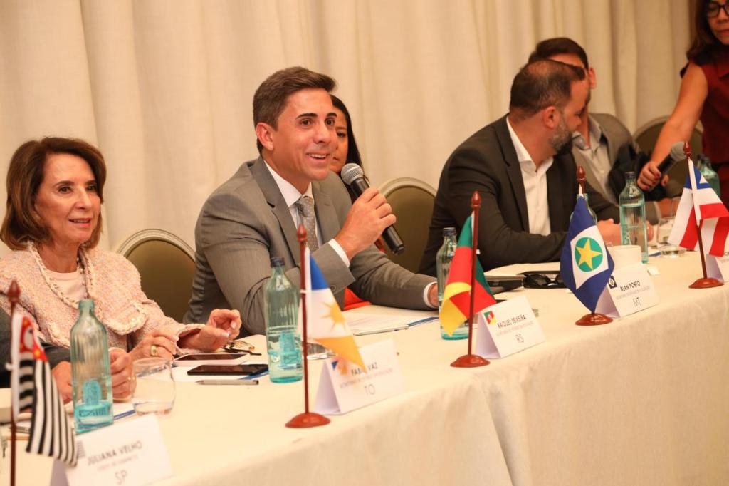 MT participa em evento internacional que vai discutir novas abordagens para a gestão educacional
