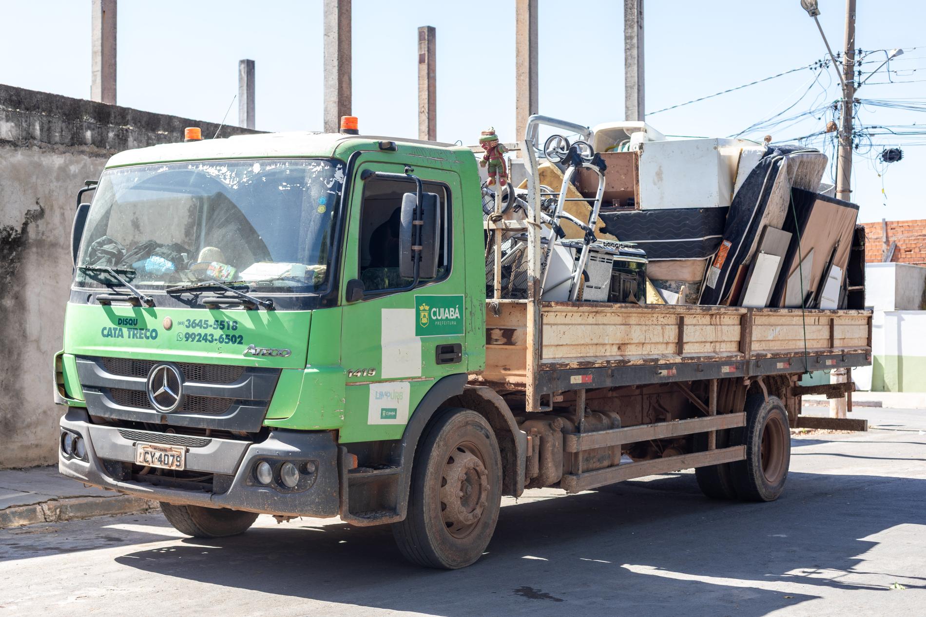 Operação Cata-Treco vai percorrer 23 bairros de Cuiabá no decorrer da semana